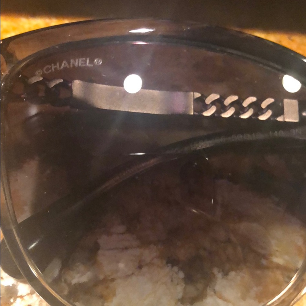 Chanel sunglasses - Picture 6 of 8